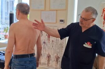 alt="Отработка пальпации и ММТ на курсах для массажистов в Екатеринбурге"